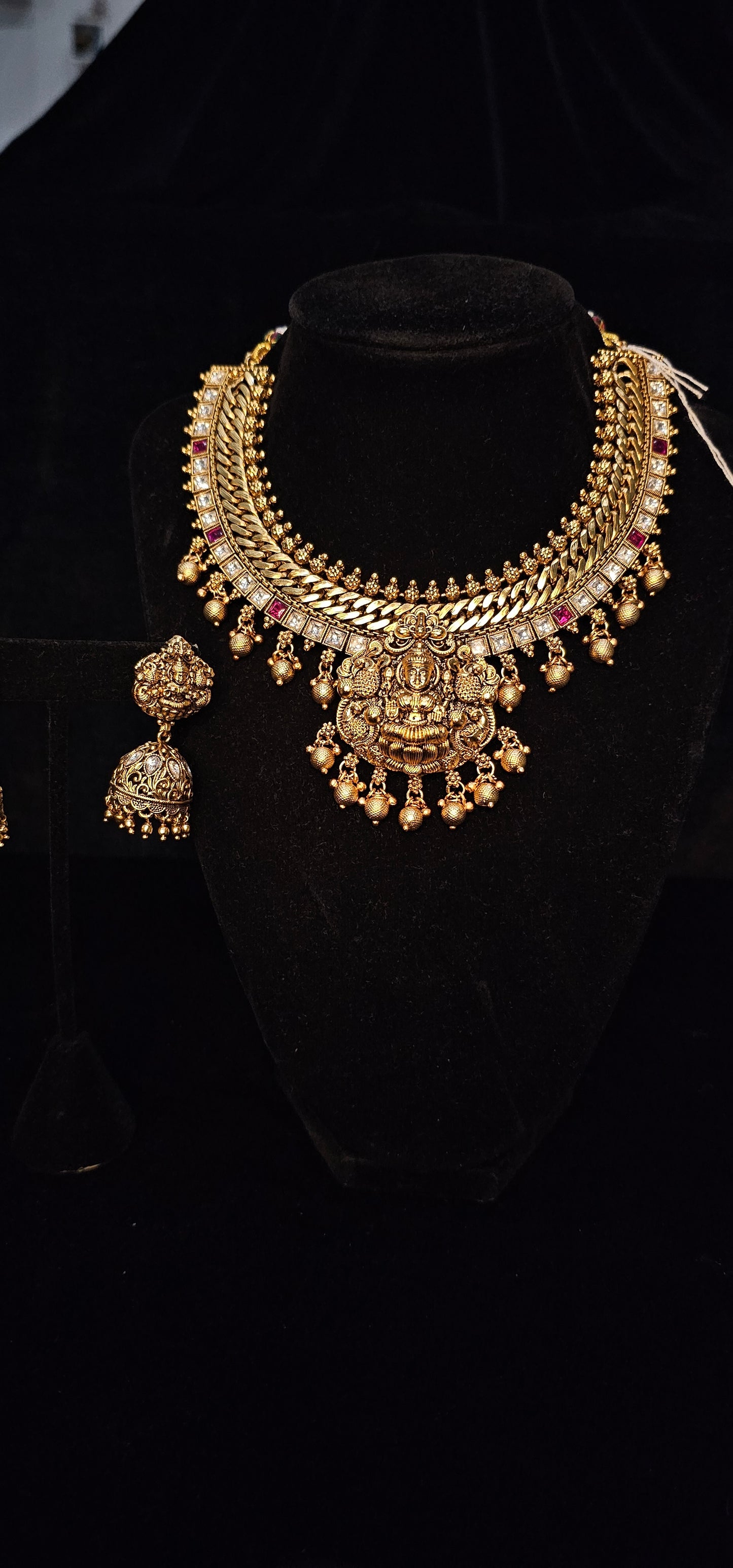 Nakshi gilabi model Jadau kundan stones with jumkha