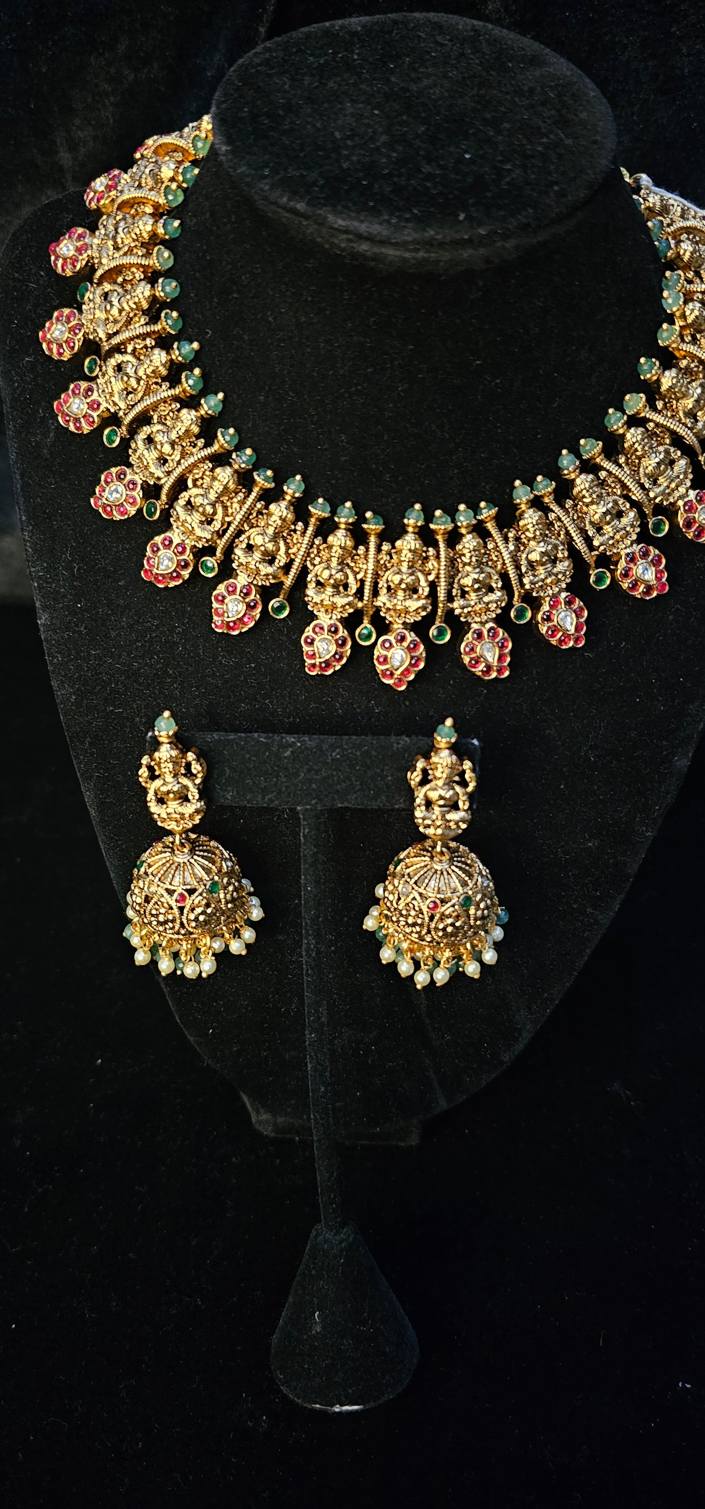 Kundan and kempu stones 2 in 1 set