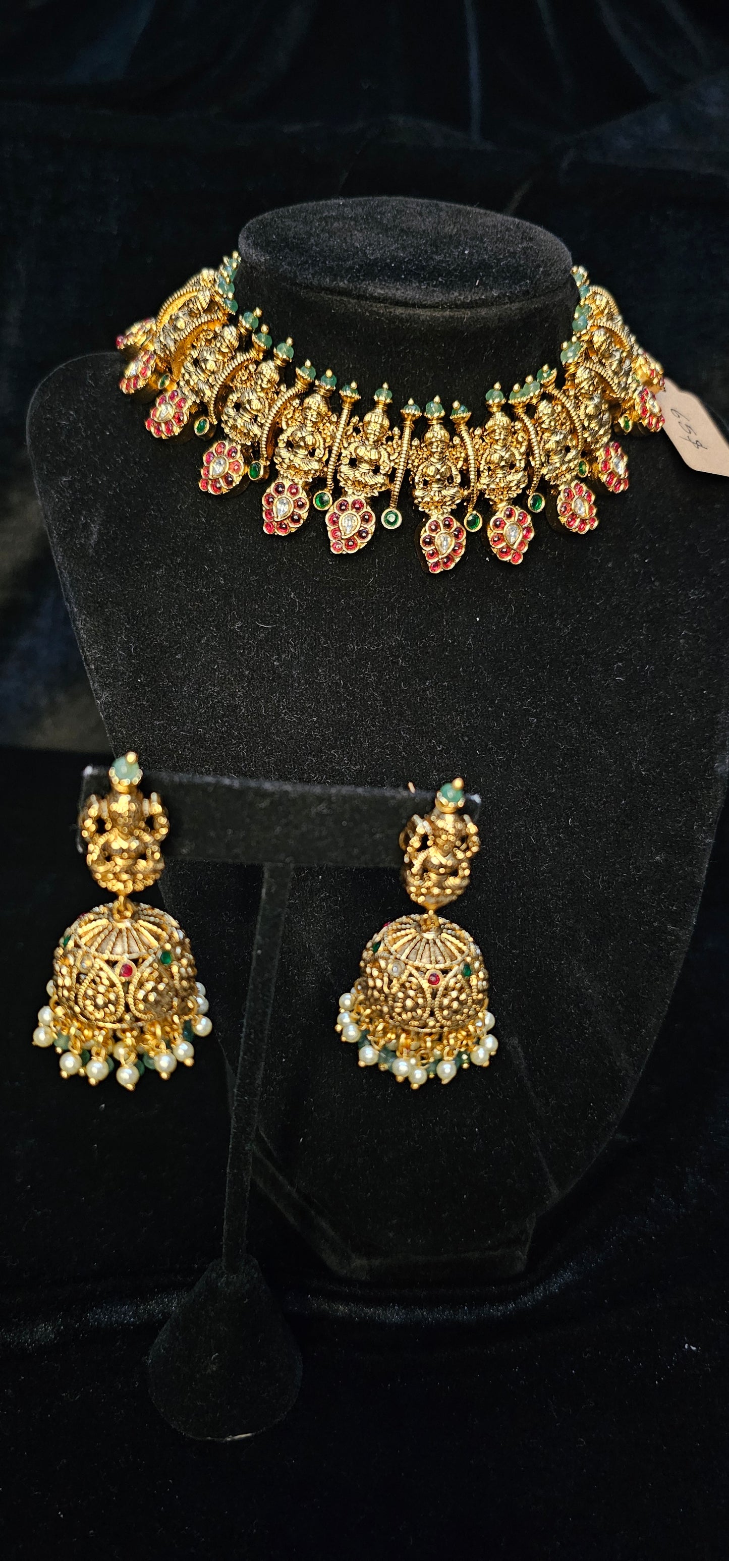 Kundan and kempu stones 2 in 1 set