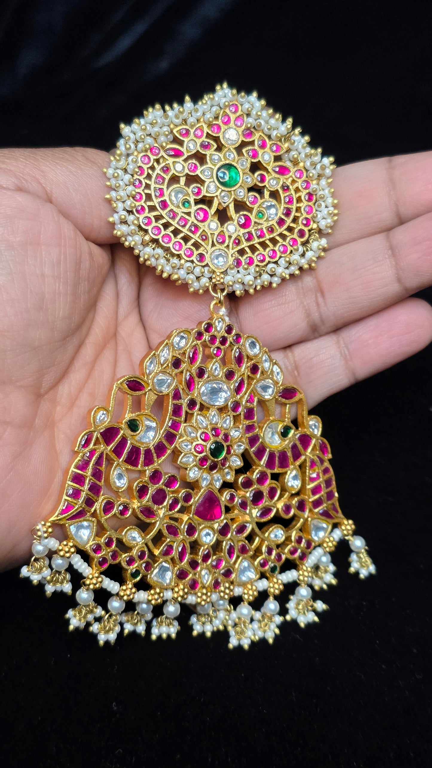 Jadau kundan pendent with earrings