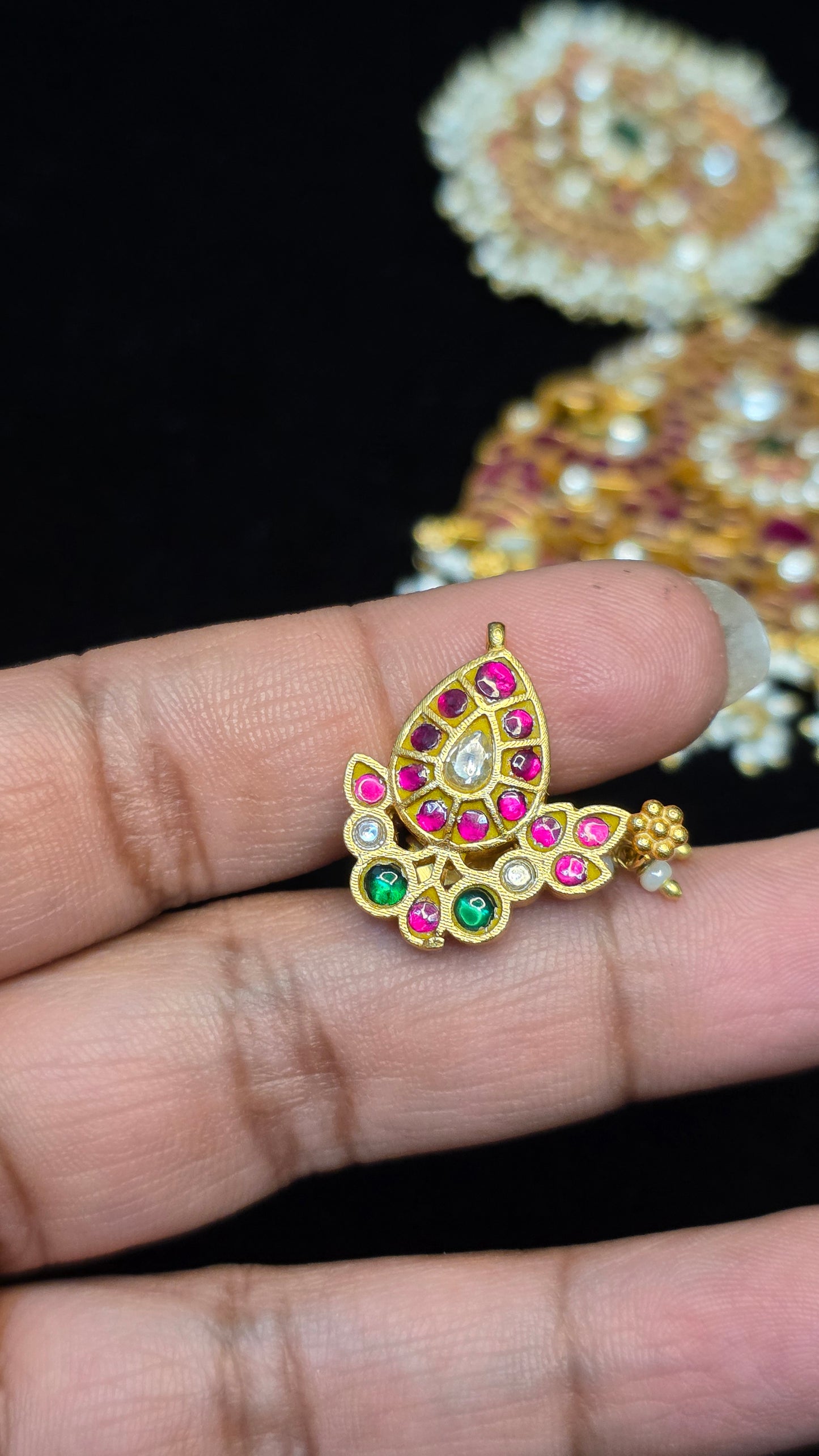 Jadau kundan pendent with earrings