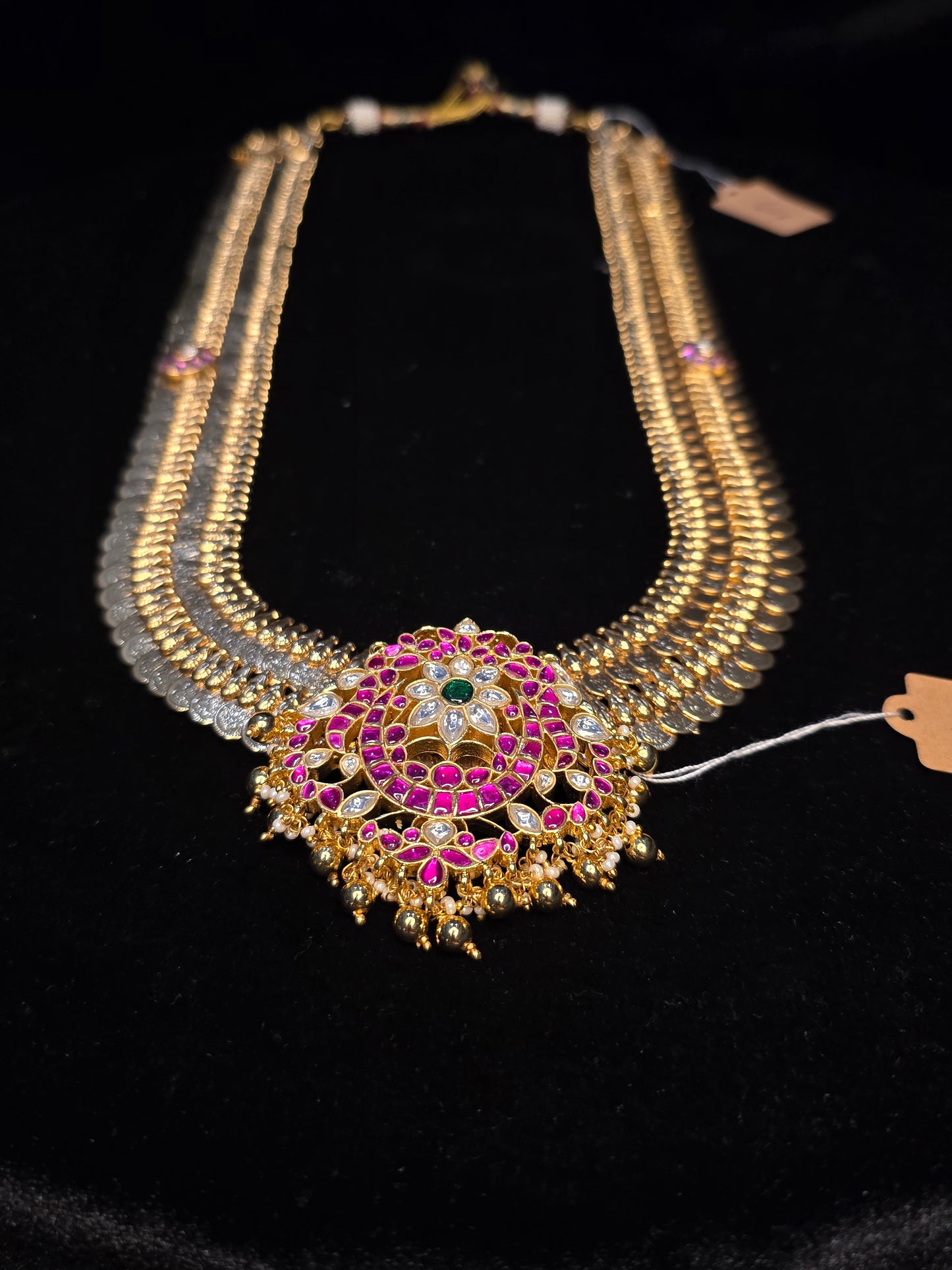 Trending double kasu haram and separate jadau pendant(pendent cost seperate)