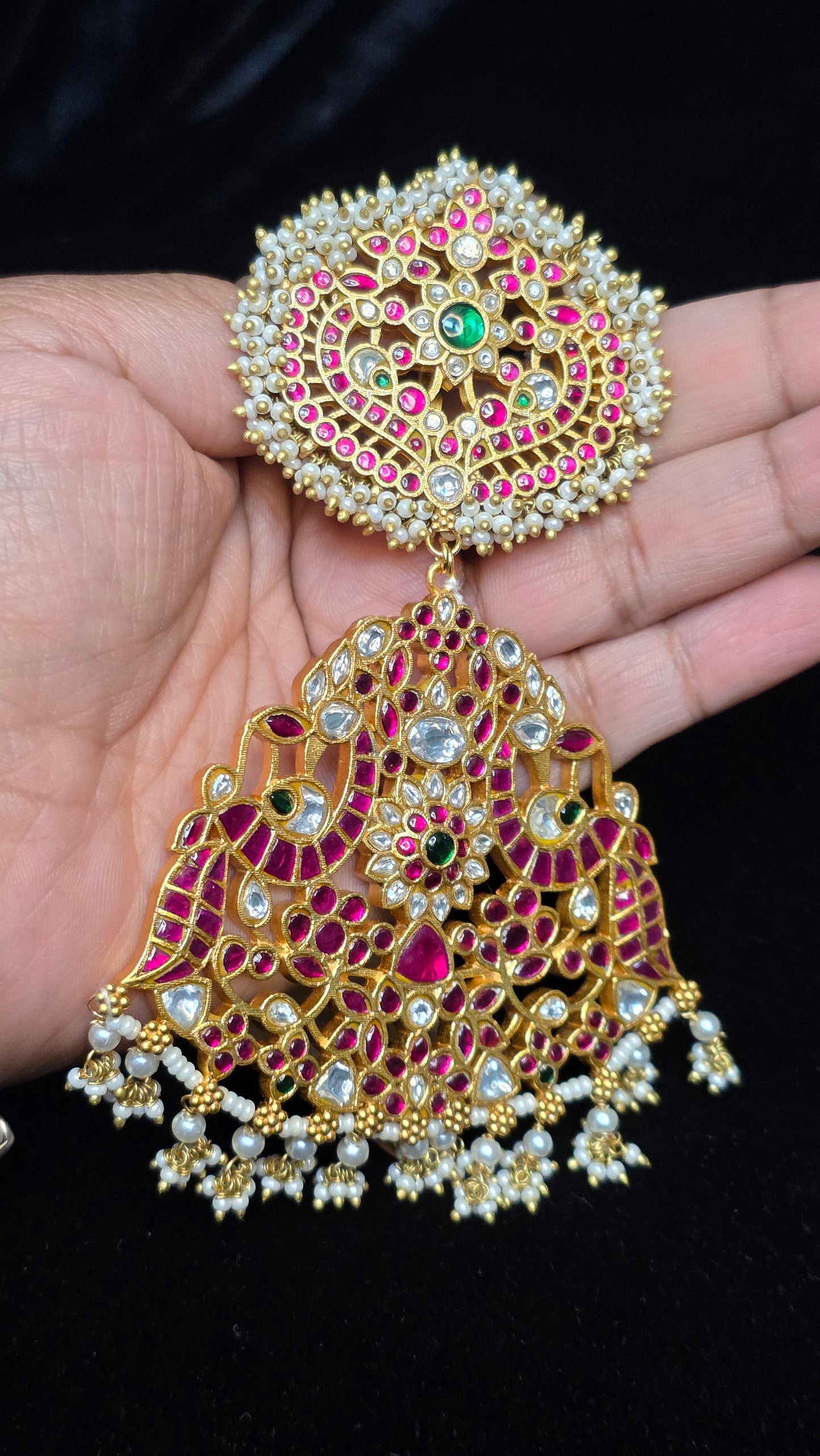 Jadau kundan pendent with earrings