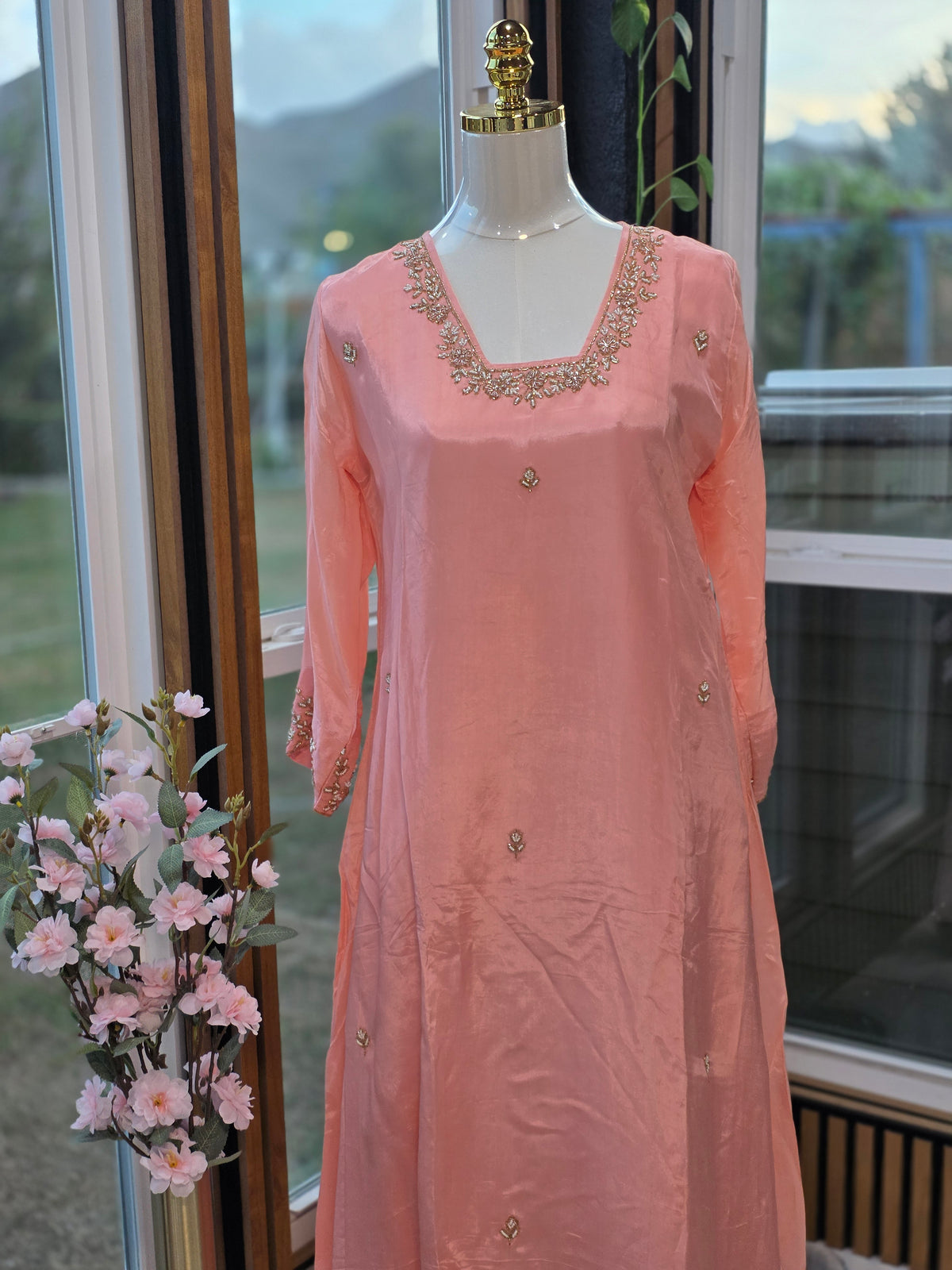 Elegant Crepe Tissue Shine A-Line 3-Piece Suit Set with Embroidered Bottoms