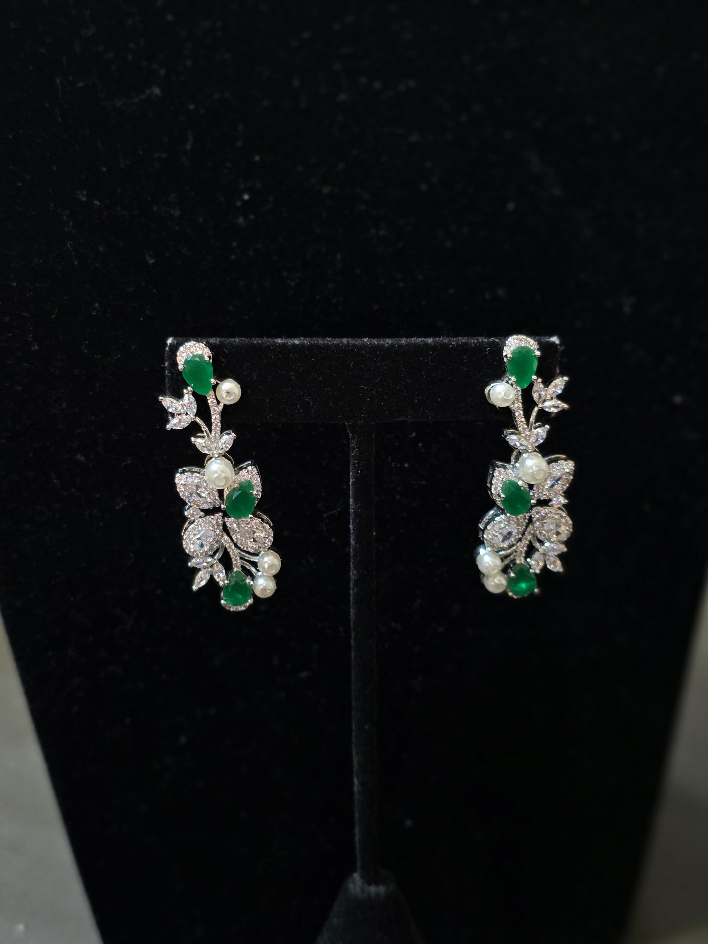 Emerald & Pearl Vine Statement Set