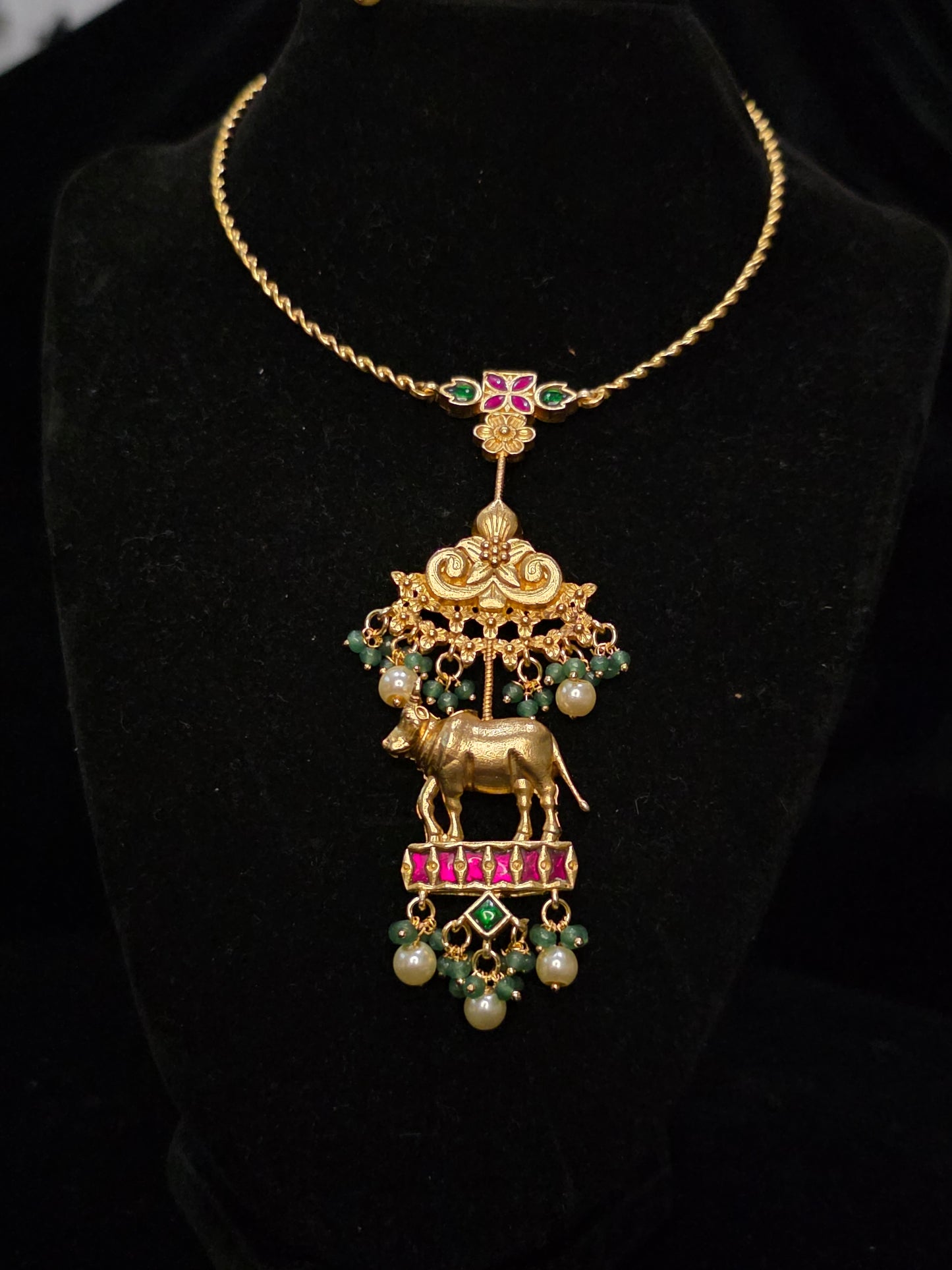 Jadau cow design trending kanta neck set