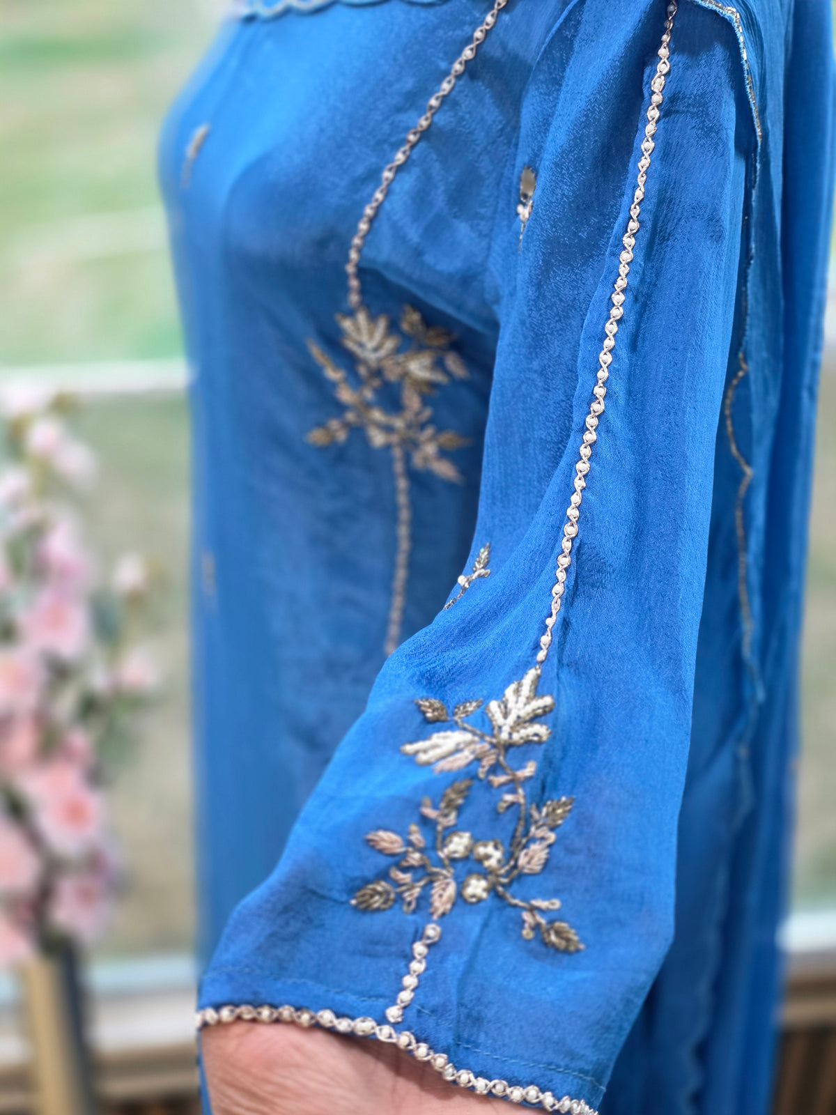 Royal Blue Chinon Silk Hand-Embroidered Suit Set with Dupatta & Pants – 3 Piece Partywear