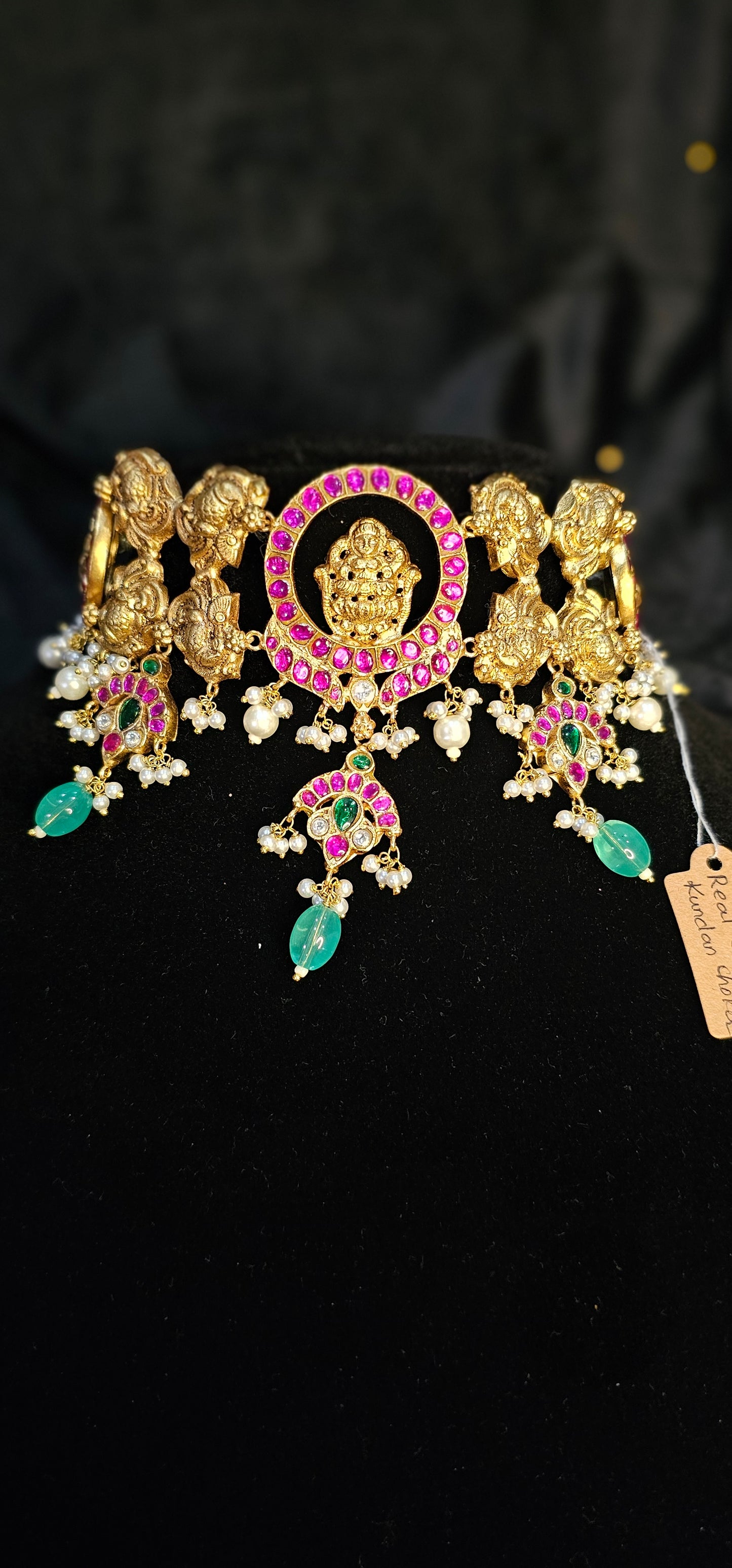Lakshmi choker