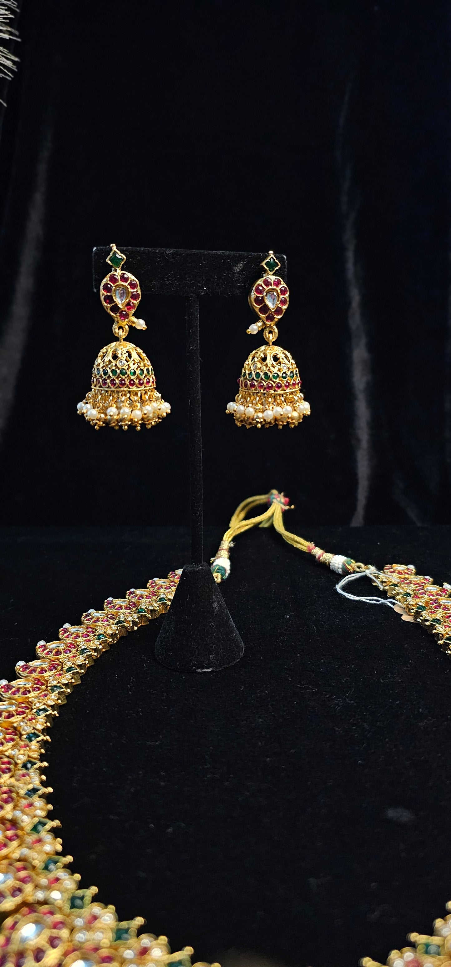 Kempu Mango Haram set