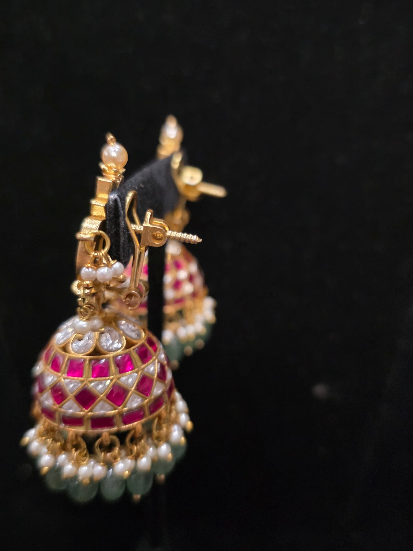 Traditional jadau kundan jumkha