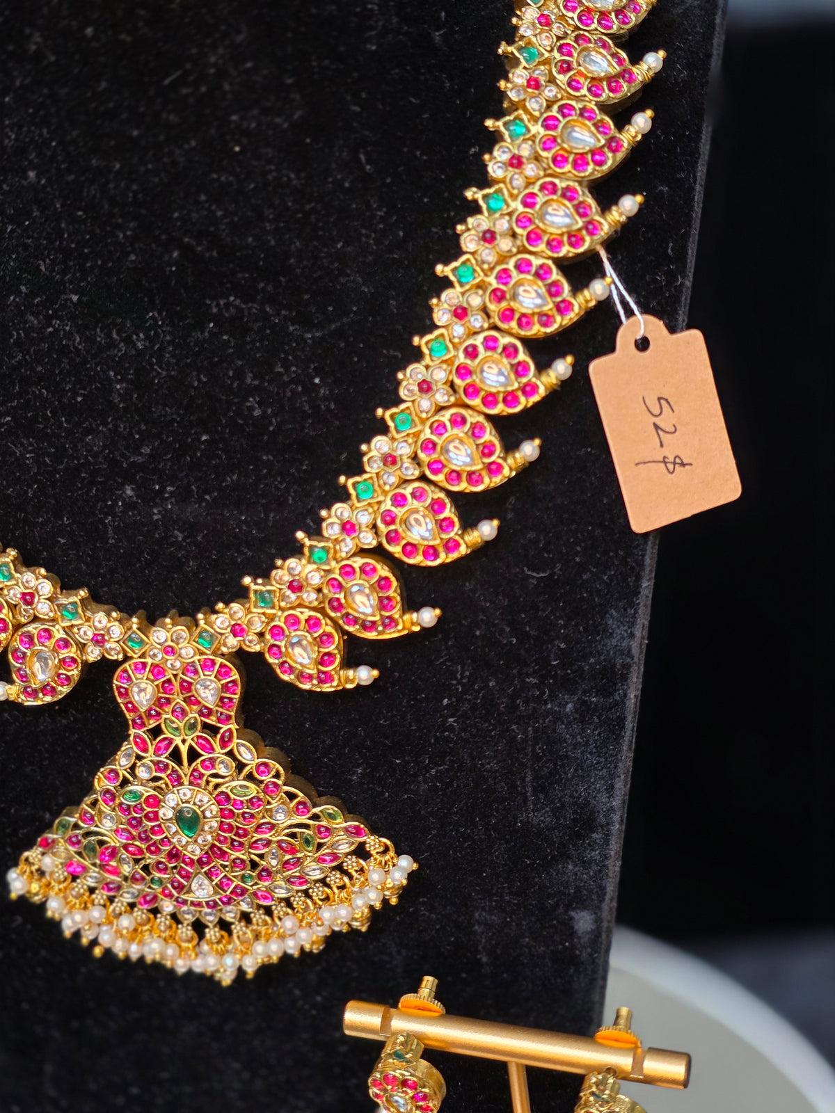 Mid length mango kundan  necklace set