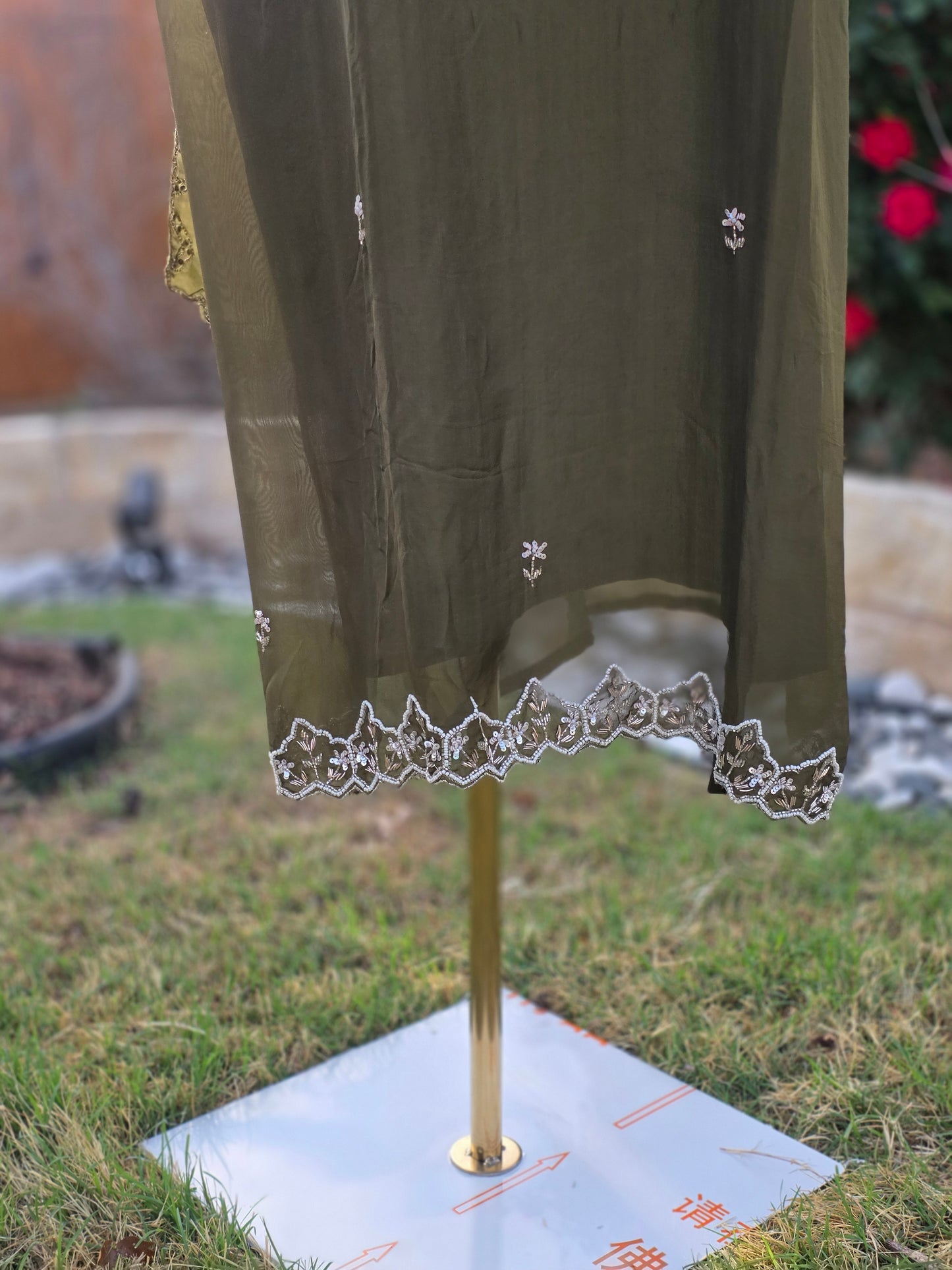 Hand-Embellished Crepe Organza 3-Piece Suite