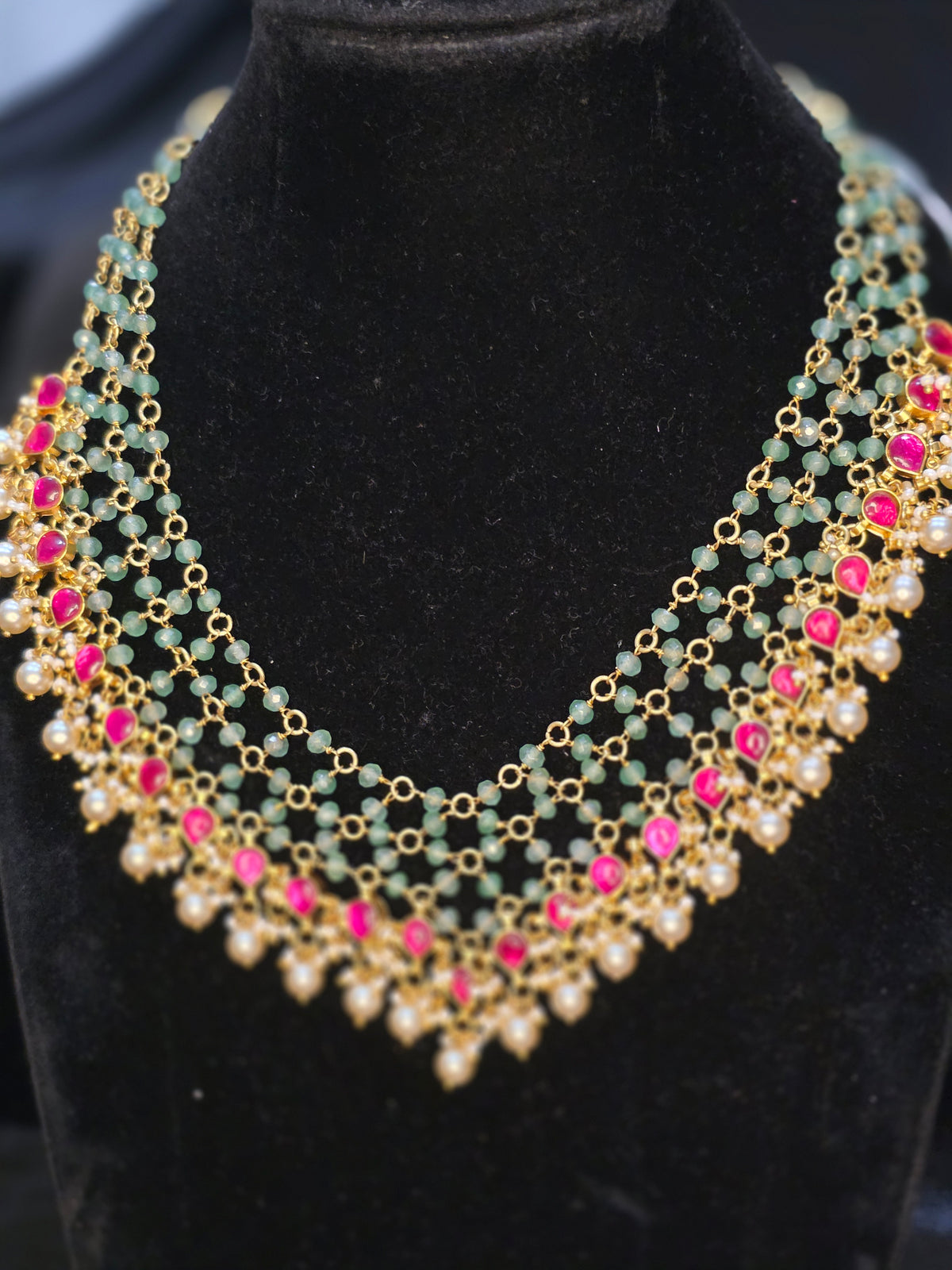 Mesh model beads with jadau kundan and pearl hanging necklace and jadau kundan brass pendent seperate