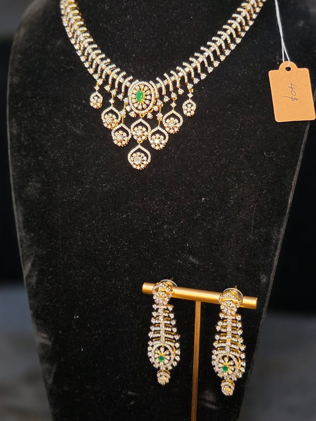 Diamond style necklace set