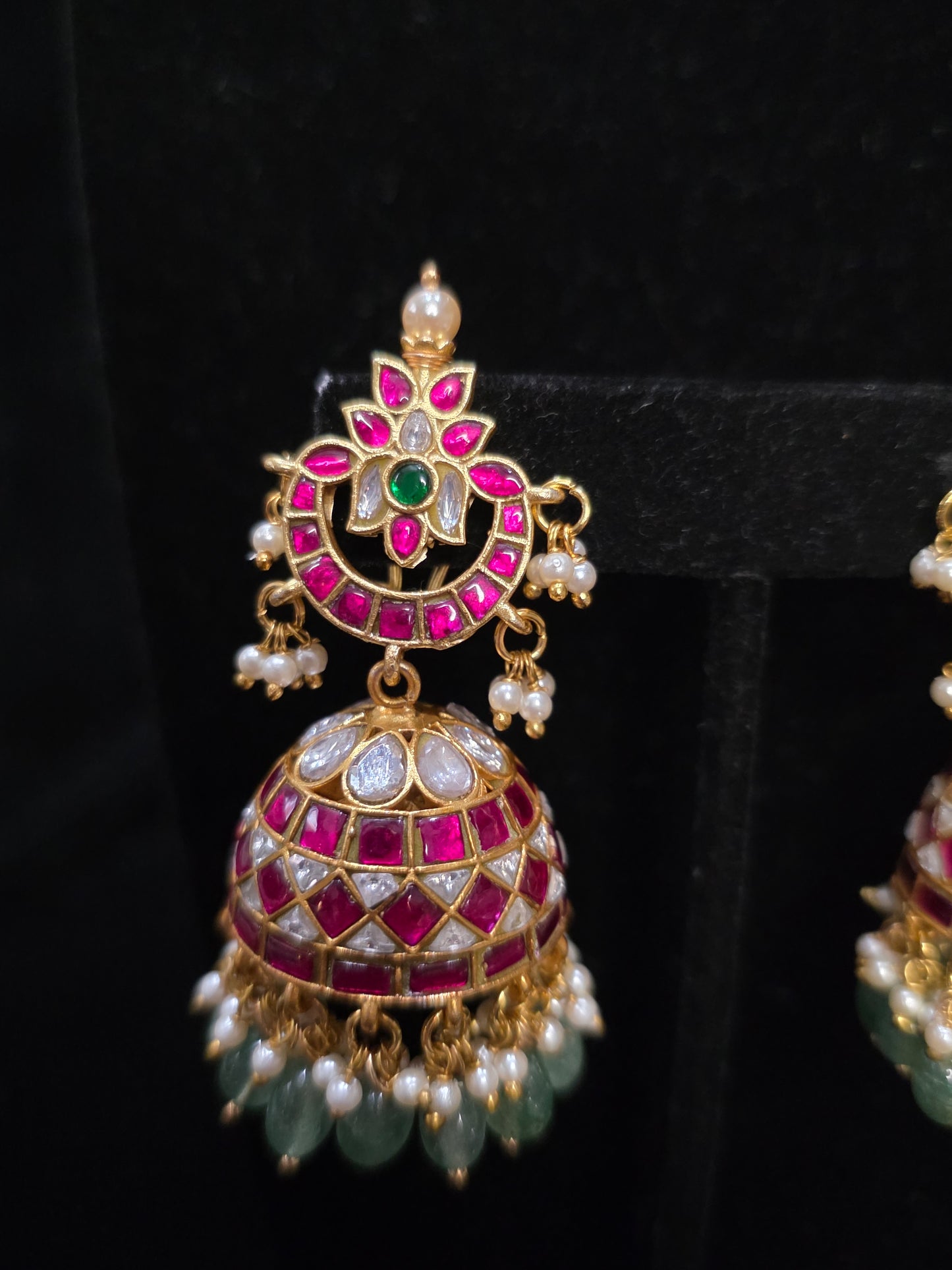Traditional jadau kundan jumkha