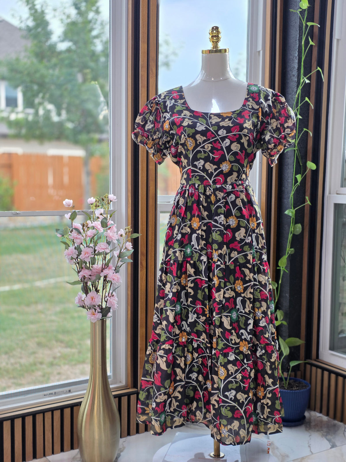 Kalamkari design frock with bluff sleeves
