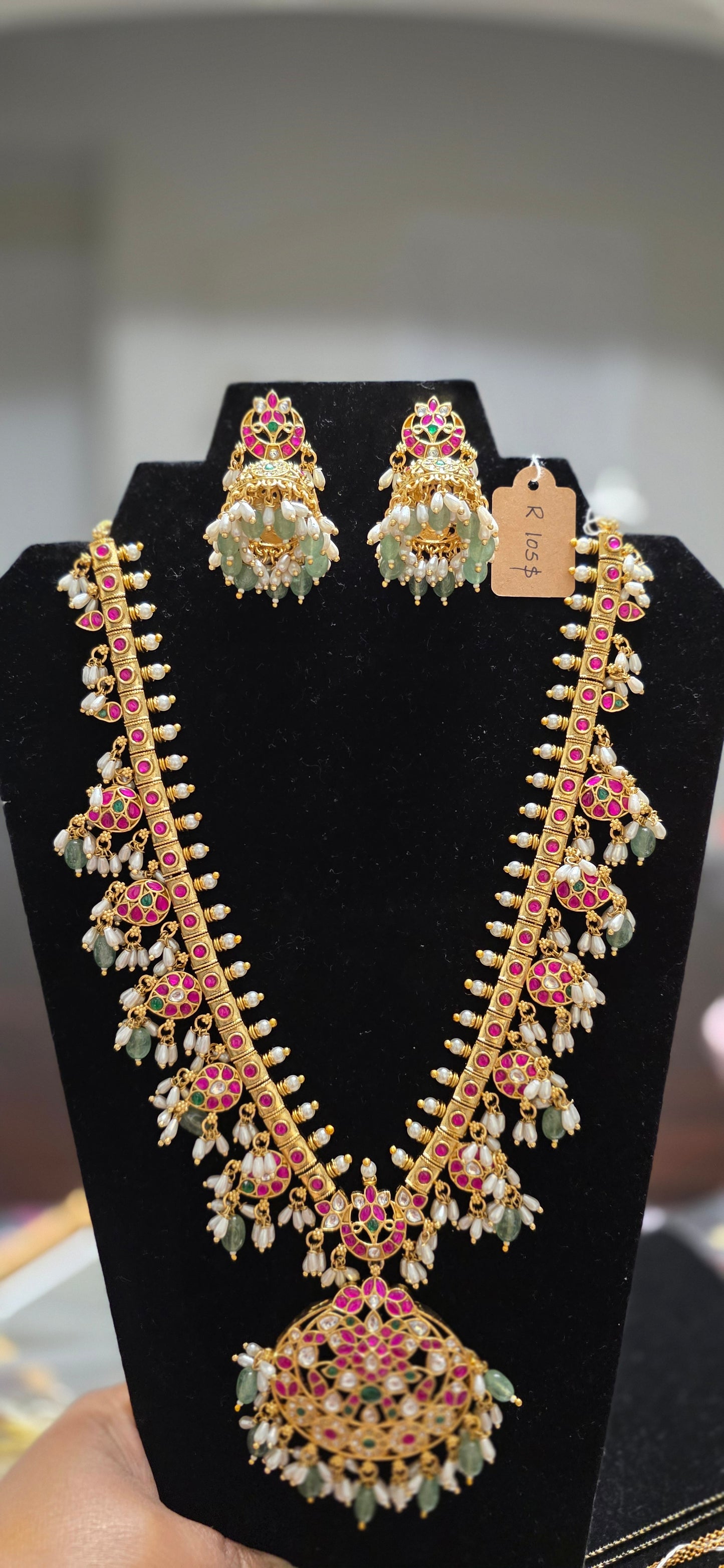 Guttapusalu Jadau Kundan