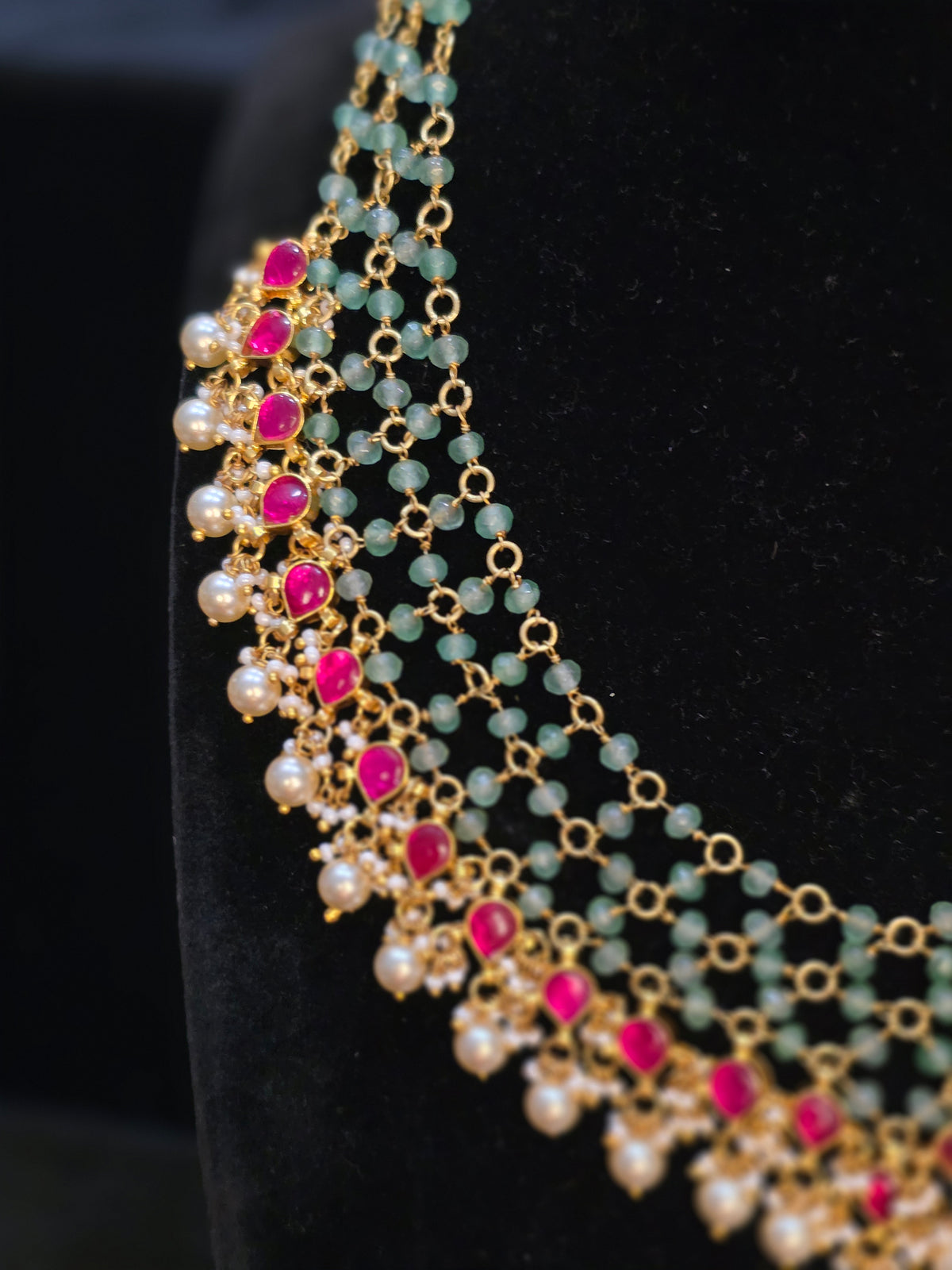 Mesh model beads with jadau kundan and pearl hanging necklace and jadau kundan brass pendent seperate