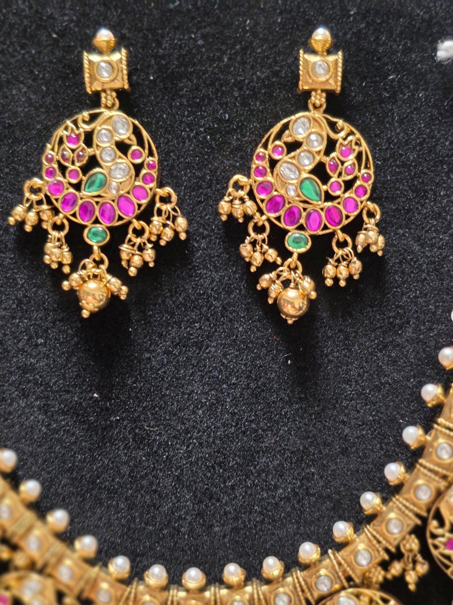 Jadau kundan peacock design bottu Guttapusalu set