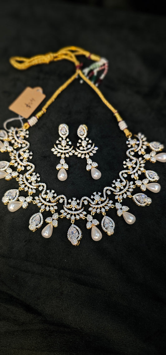 Fusion pearl necklace set