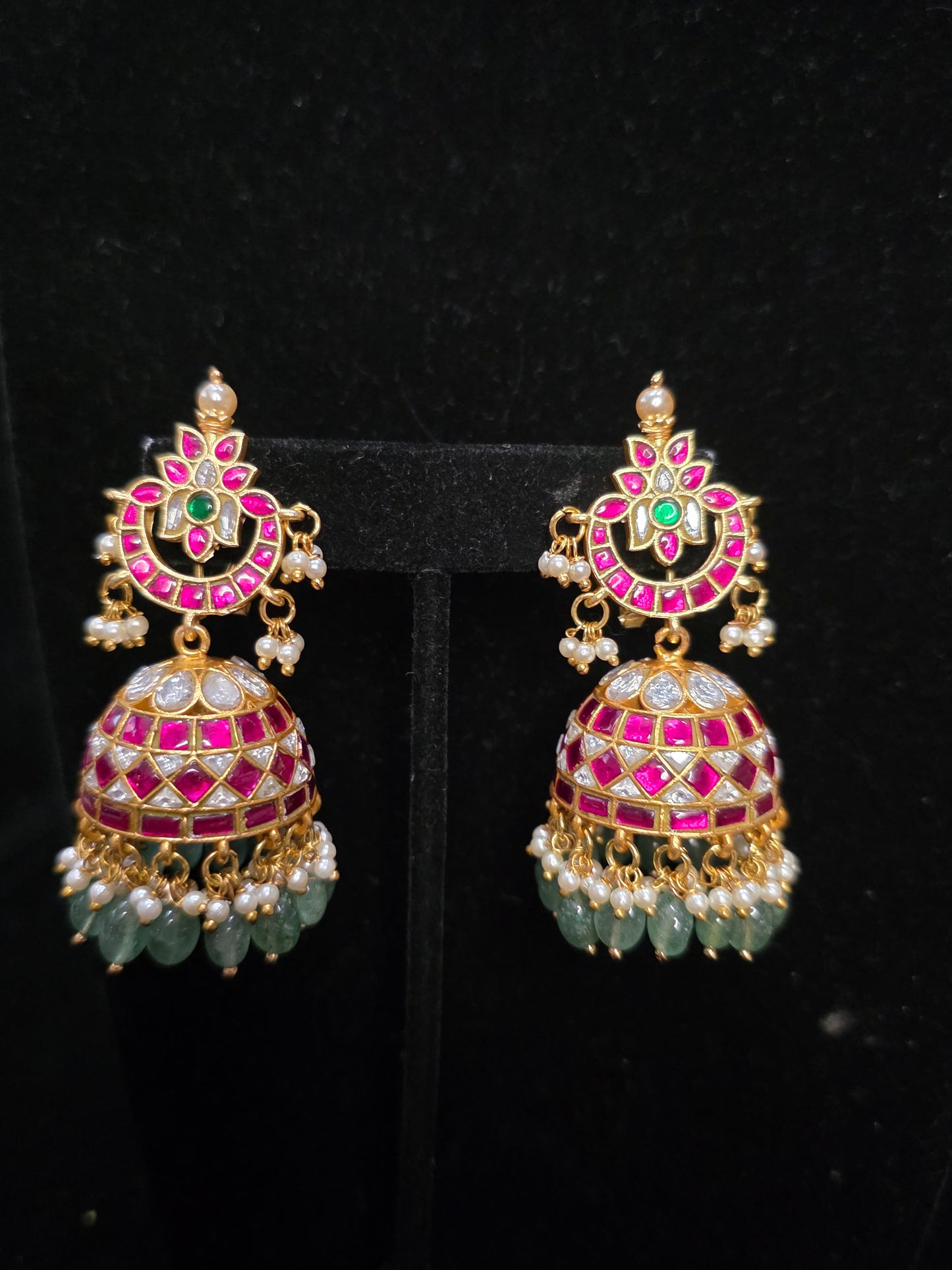 Traditional jadau kundan jumkha